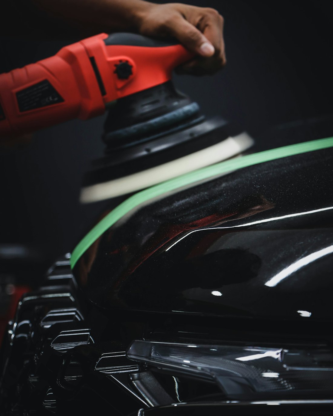 Machine polisher on paintwork