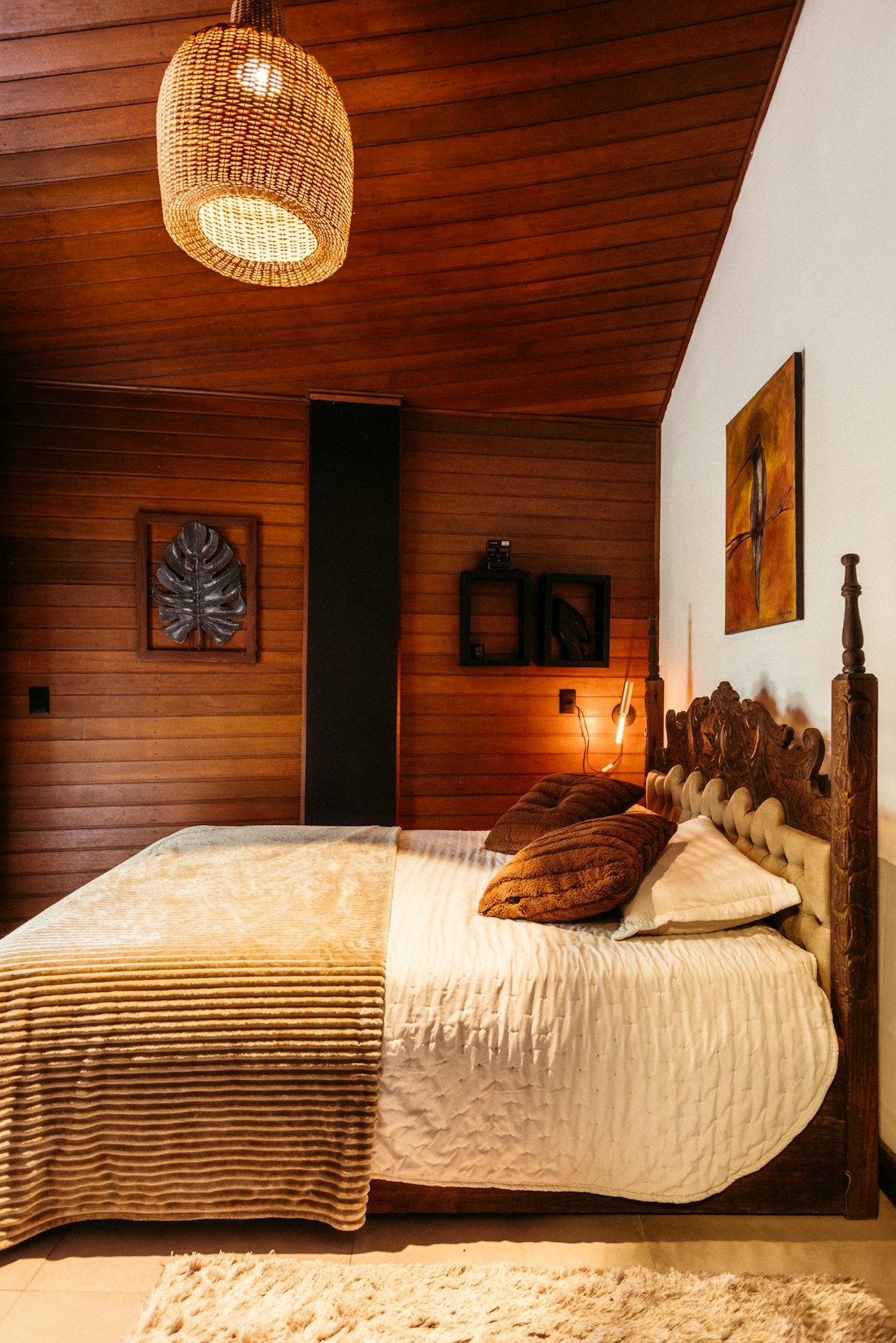 Double room with wooden walls